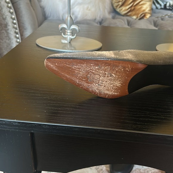 Stuart Weitzman After Five Satin Like Pump 8.5 AA - Picture 10 of 14